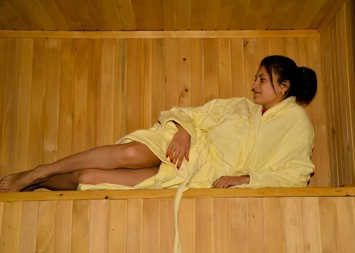 山林小屋 